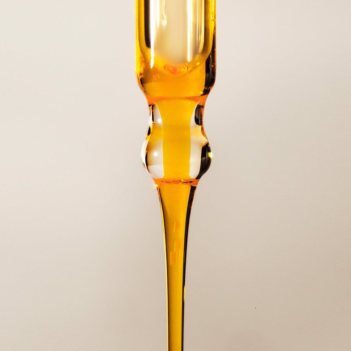 heavenly-sixteen-all-in-one-face-oil-m0 H16-Close-Ups.jpg