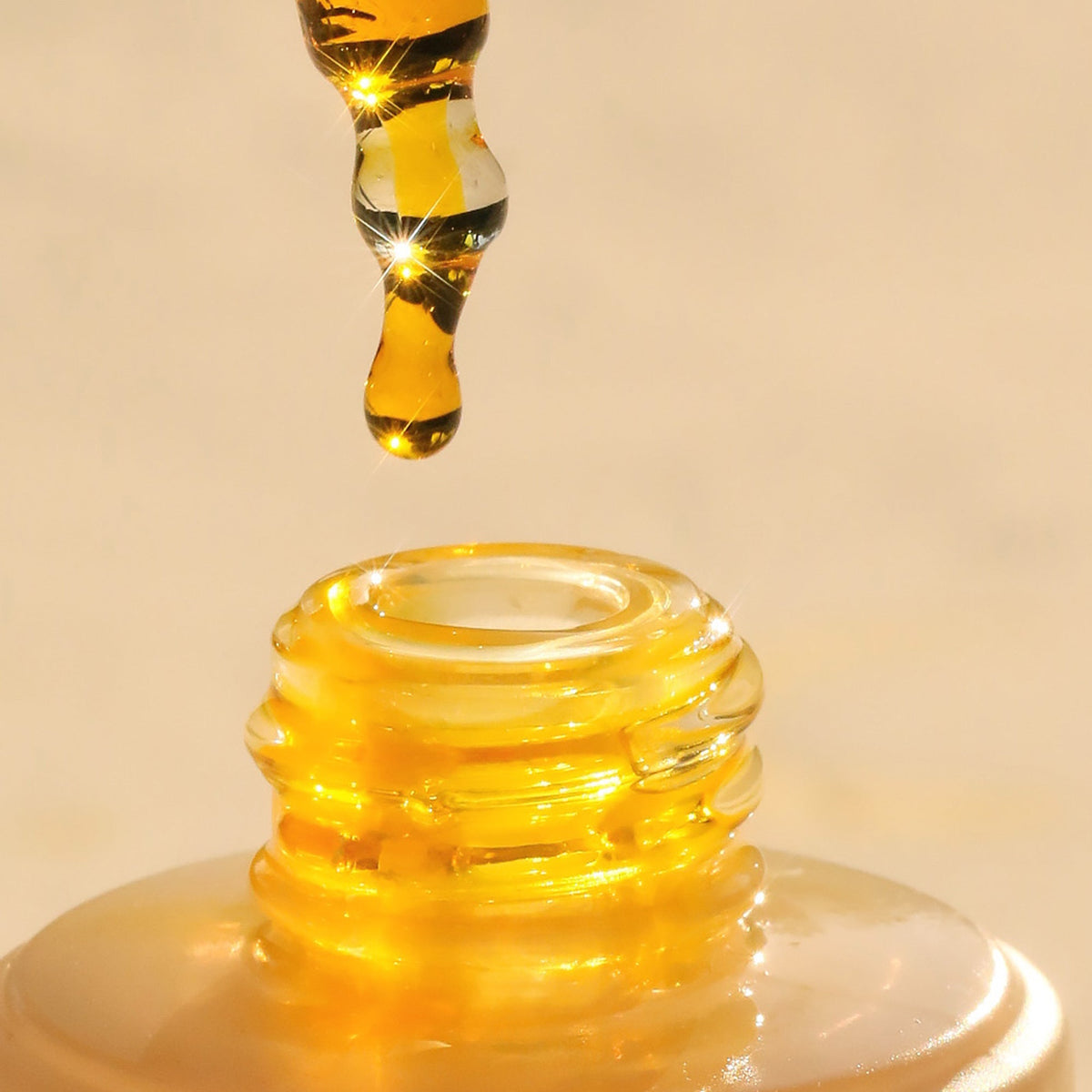 heavenly-sixteen-all-in-one-face-oil-m0 PDP-Heavenly-Sixteen-Supplemental-3.jpg
