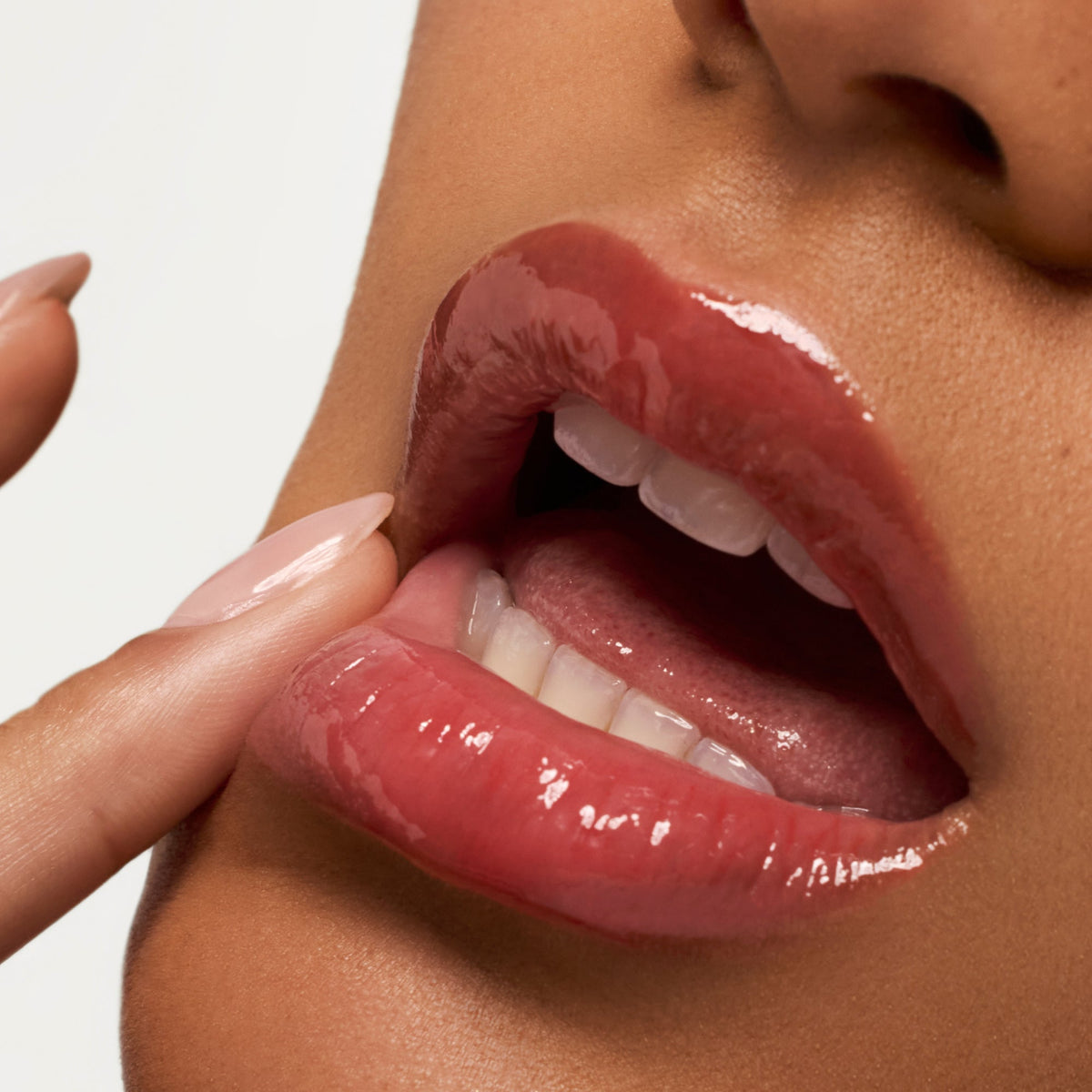 lip-butter-balm-poppy-t9 PDP_LBB-Poppy-2.jpg
